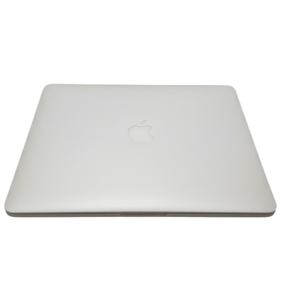 MacBook Pro 2009 Apple Laptop with Classic White Unibody - Picture 2 of 6
